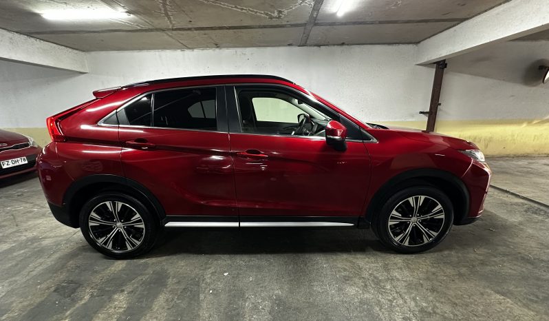 
								Mitsubishi Eclipse Cross 2019 full									