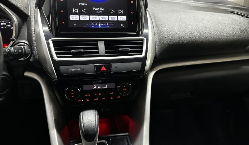 
								Mitsubishi Eclipse Cross 2019 full									